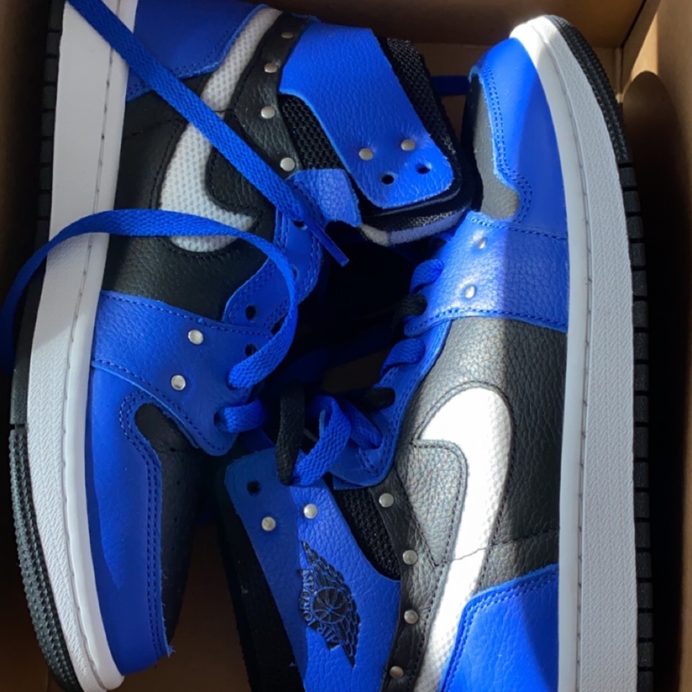 Jordan 1 retro Zoom sisterhood